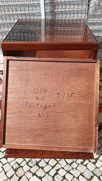 Móvel armário de apoio de sala