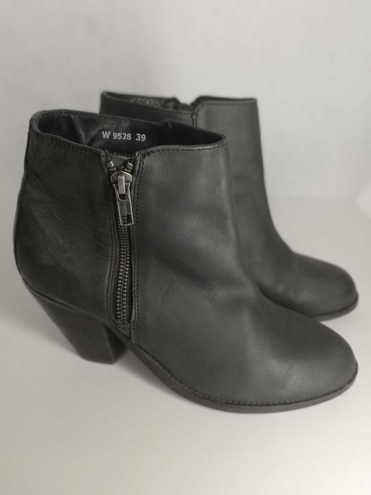 kowbojki skórzane RESERVED roz 39