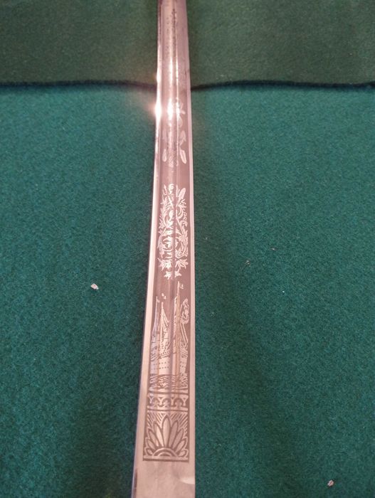 Espada Naval Portuguesa M/1911 para Oficial  Superior  da Marinha. Final do século XX