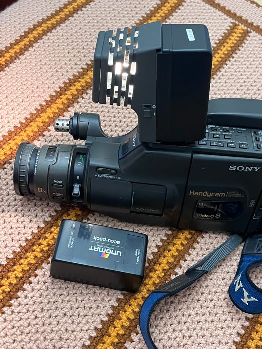 Sony Model NO. AC-V60A