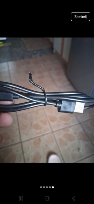 Sprzedam do tableta etui nowe