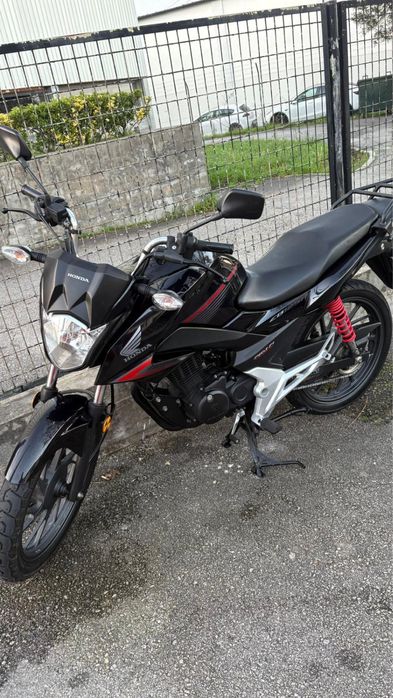 CB125F Honda (como nova)