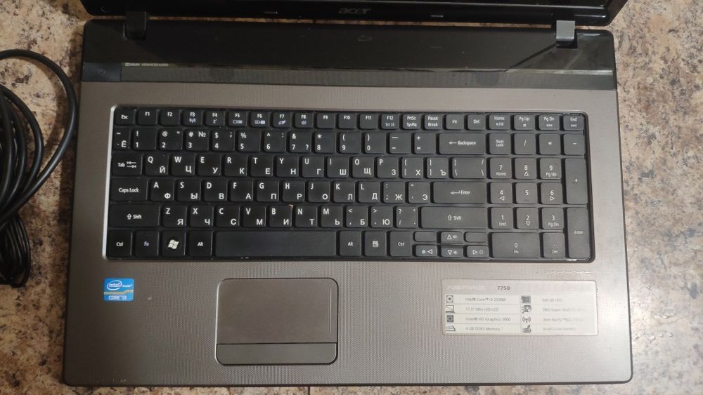 Ноутбук Acer Aspire 7750-2334G50Mnkk 17.3" i3-2330M / 8ГБ / 128+500ГБ