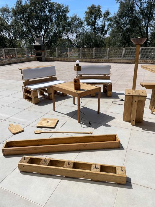 Mobiliário rustico artesanal Turismo Habitação (19 Peças Novas)