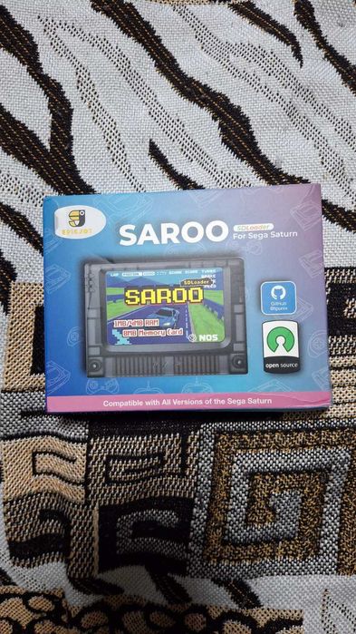 Флеш картридж Saroo для Sega Saturn с картой памяти (более 200 игр Сеги на 1 кассете)