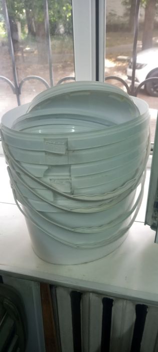 Продам відро 10 л б/у