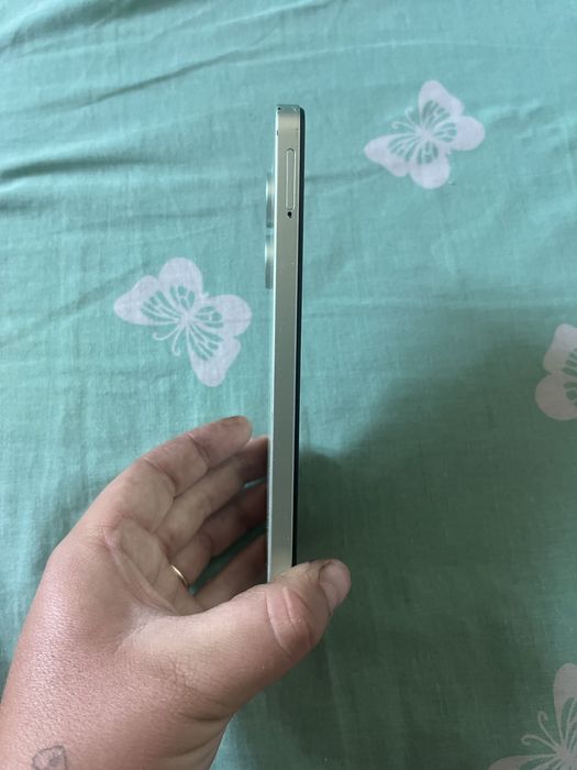 Продам в гарному стані Redmi 13C