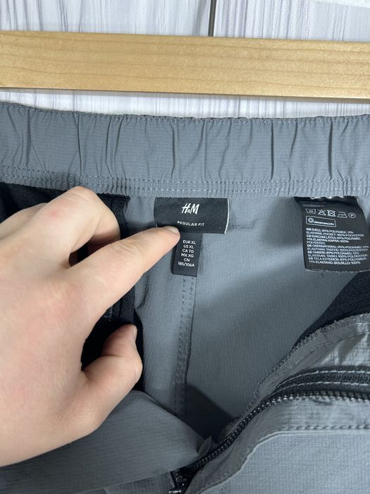 H&M Regular нейлонові джогери штани з гарним дизайном Розмір XL