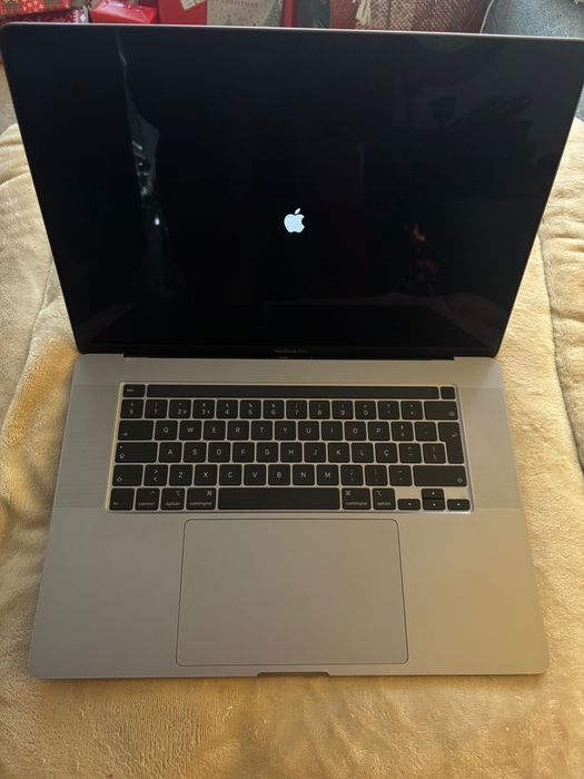 MacBook Pro 16” 2019