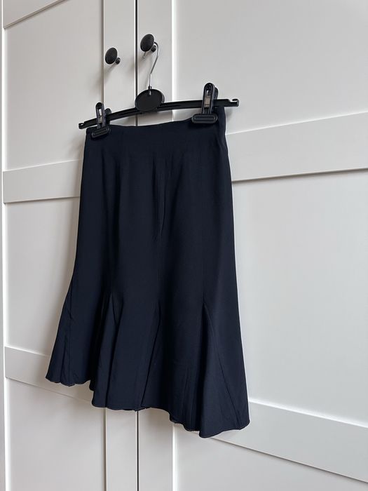 Czarna elegancka spódnica Emporio Armani