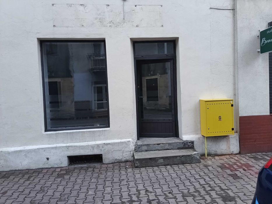 Lokal handlowo-usługowy