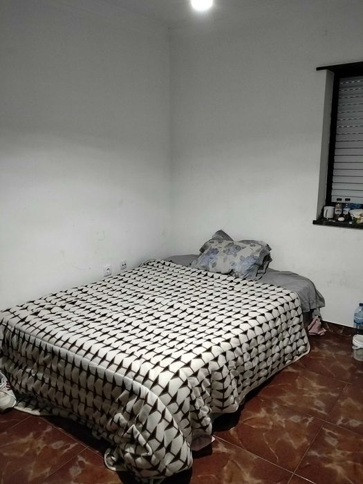 Arrendamos um quarto