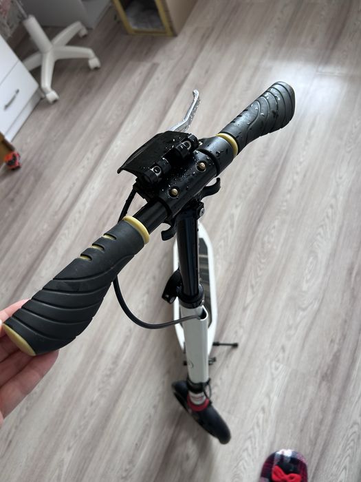 Самокат підлітковий двоколісний складний