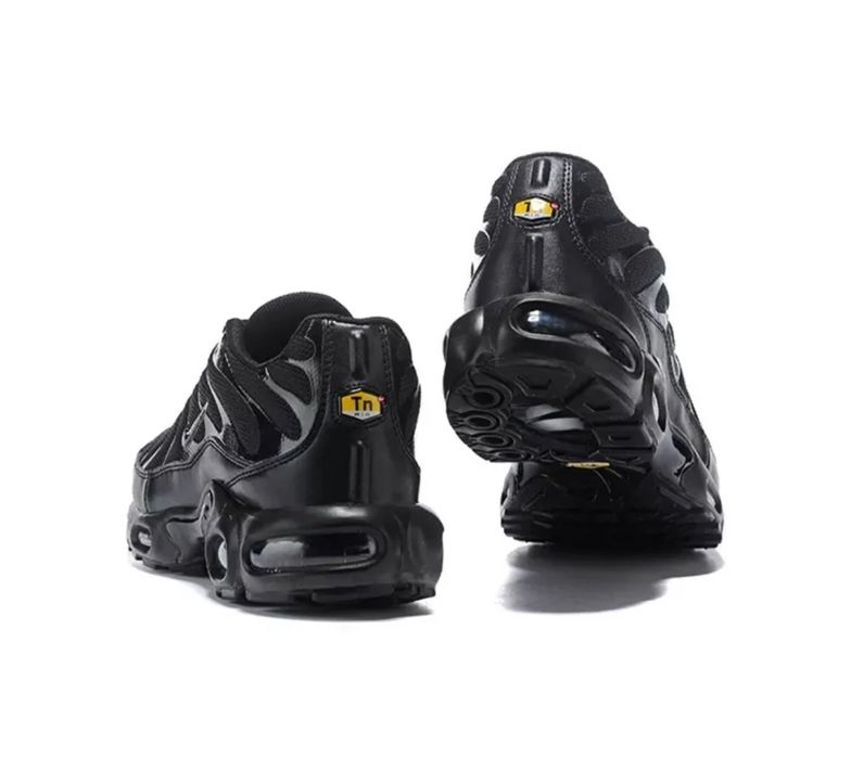 Tênis Air Max Plus TN1- PRETO
