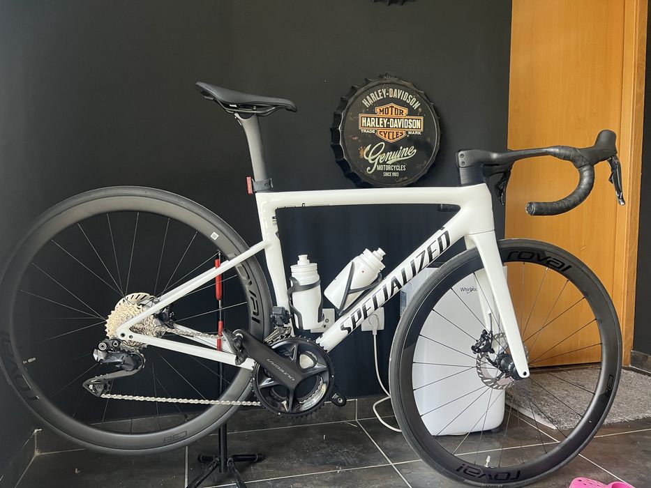 Specialized Tarmac SL8 Expert Ultegra Di2 – Roval Carbon – Impecável