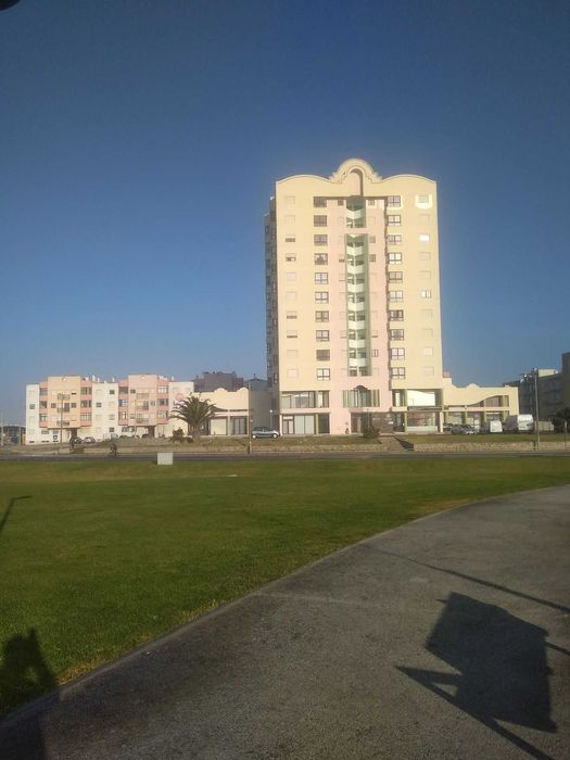 Apartamento T2 para férias em PENICHE.