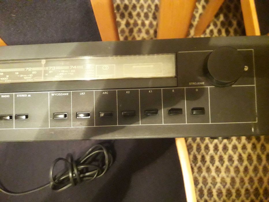 Amplituner Tosca 303 Unitra z okablowaniem