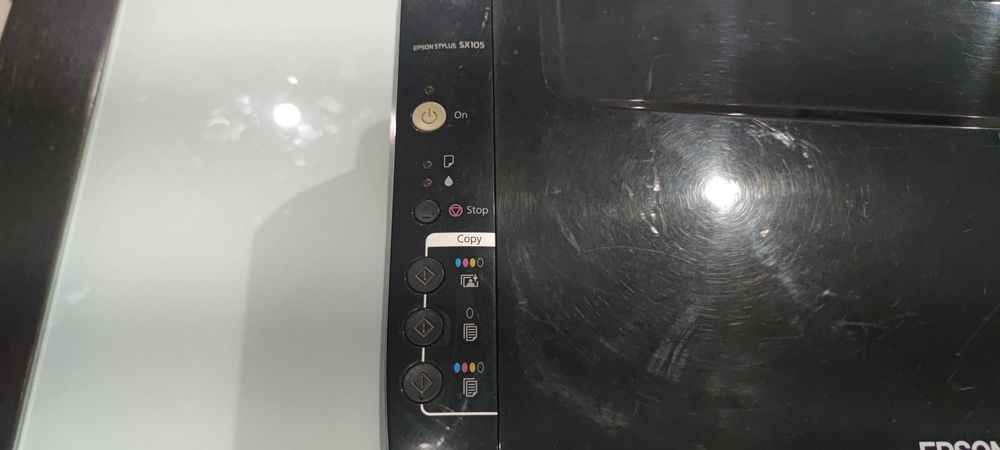 Impressora a Cores Multifunções Epson Stylus SX105
