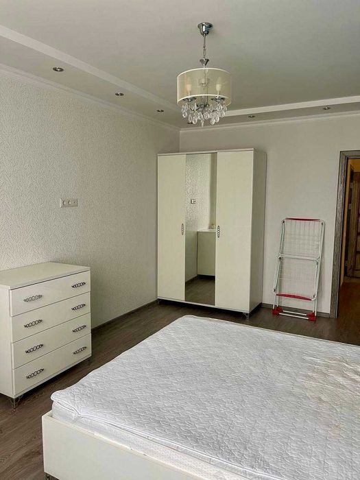 Продаж 2-кімнатної квартири в ЖК «Перлина Кадетського Гаю»