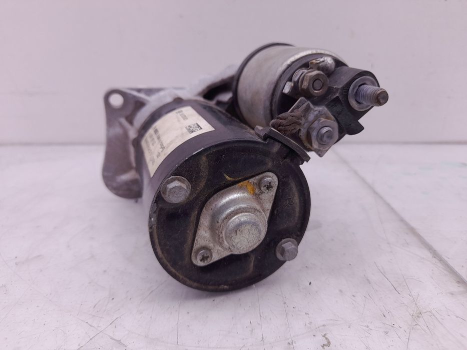 Motor de arranque OPEL Astra J