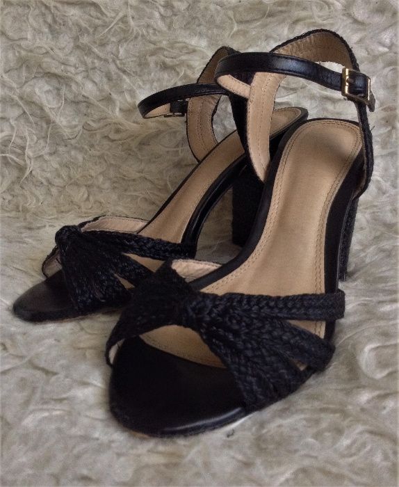 Sandálias pretas ASOS