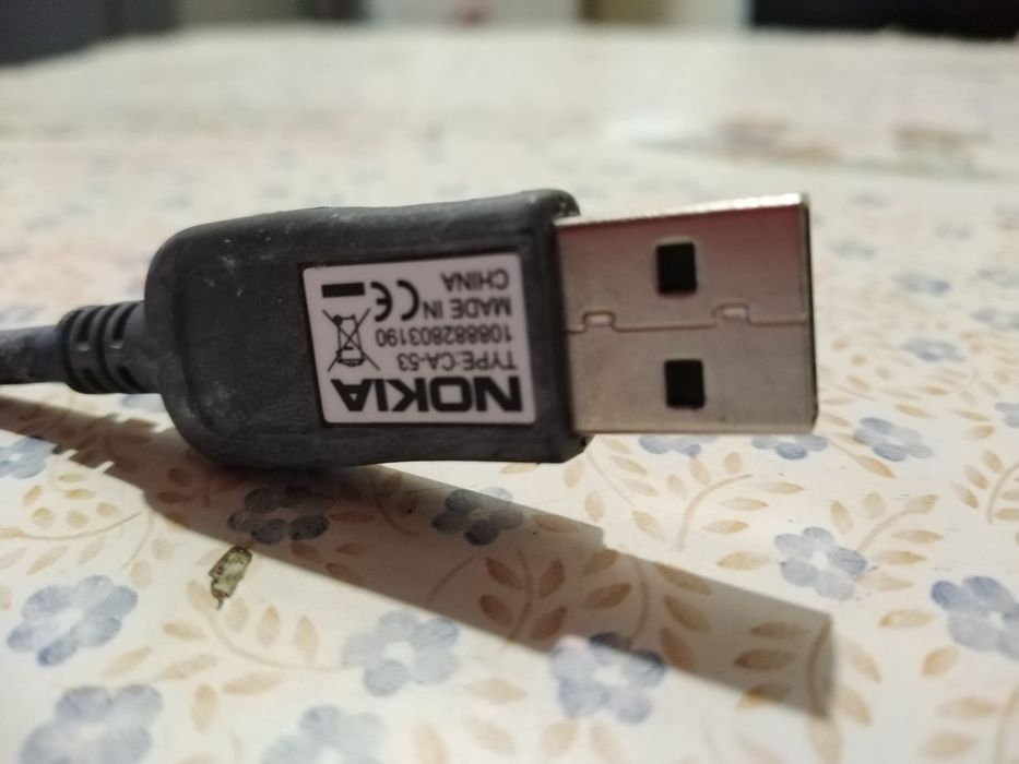 Vendo novo cabo carregar o telemóvel