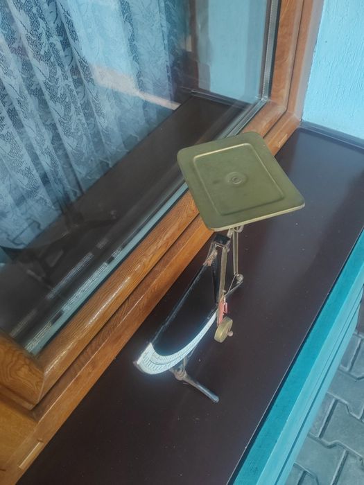 Stara waga kuchenna do 1 kg