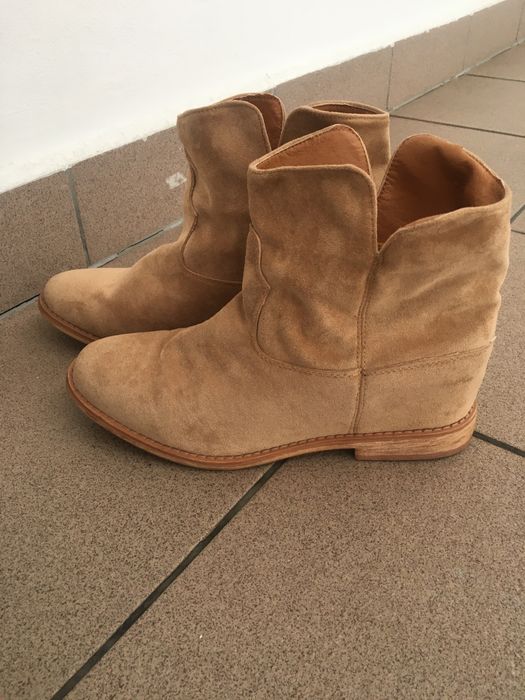 Botki zamszowe beżowe