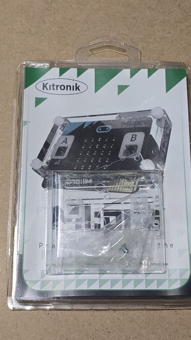 Obudowa do BBC micro:bit V1 i V2 z bocznymi wspornikami montażowymi -