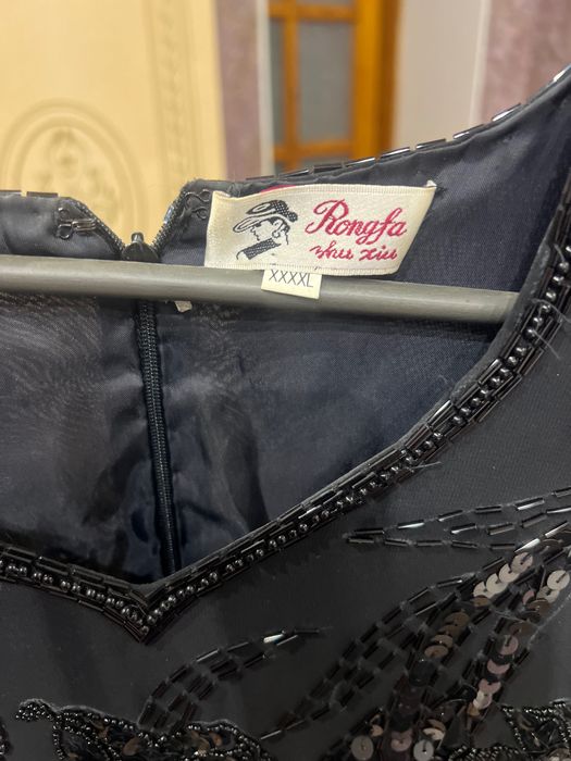 Плаття жіноче вечірнє