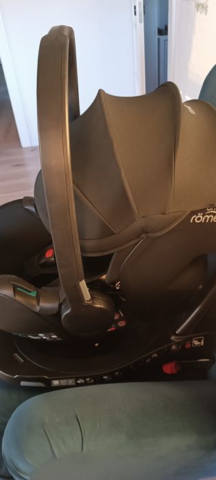 Fotelik Britax Romer z bazą obrotową