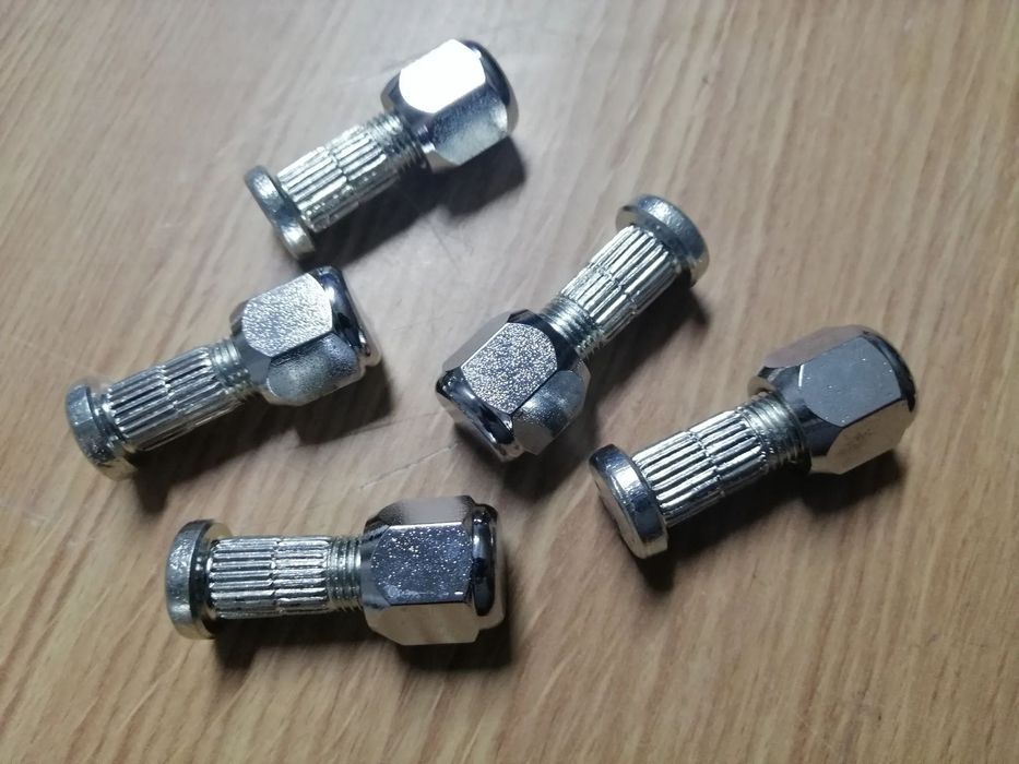 Perno e porca de roda Suzuki Samurai Vitara Jimny Santana