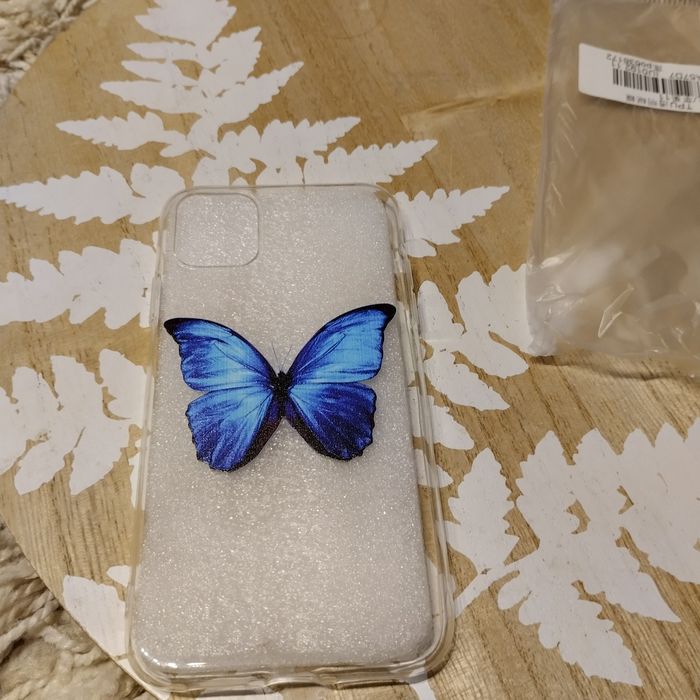 Etui na telefon iPhone 11 nowy