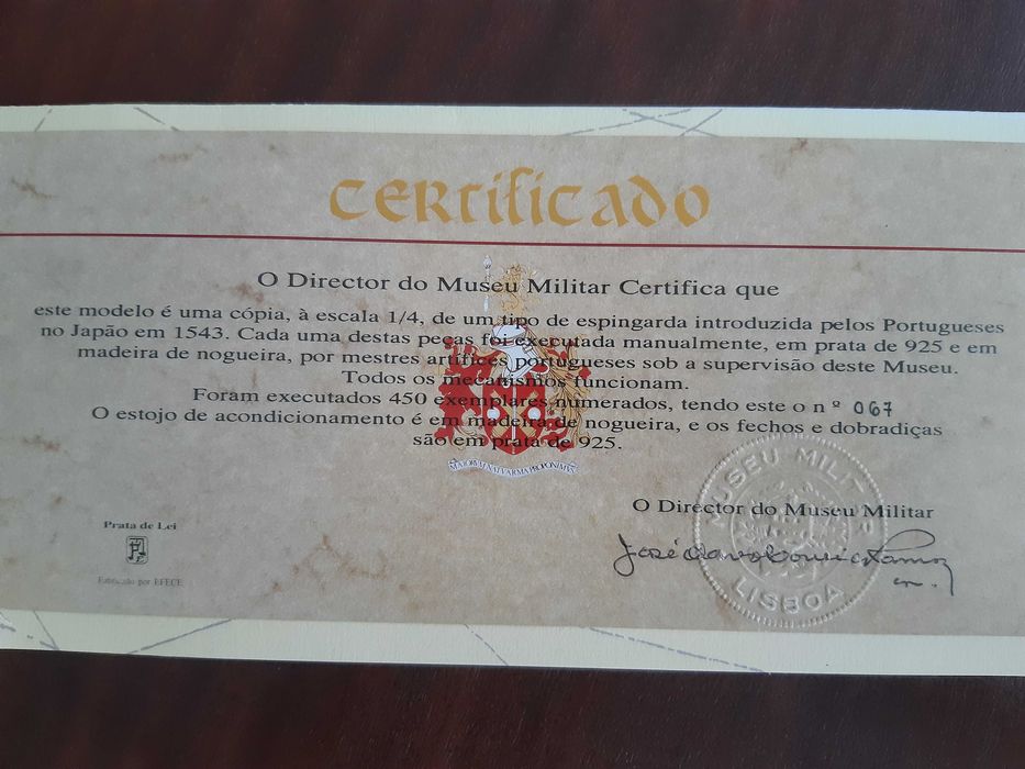 Espingarda em prata e madeira (Portugal) 1993