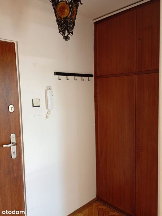 Trzypokojowe mieszkanie z balkonem w Mokotowie