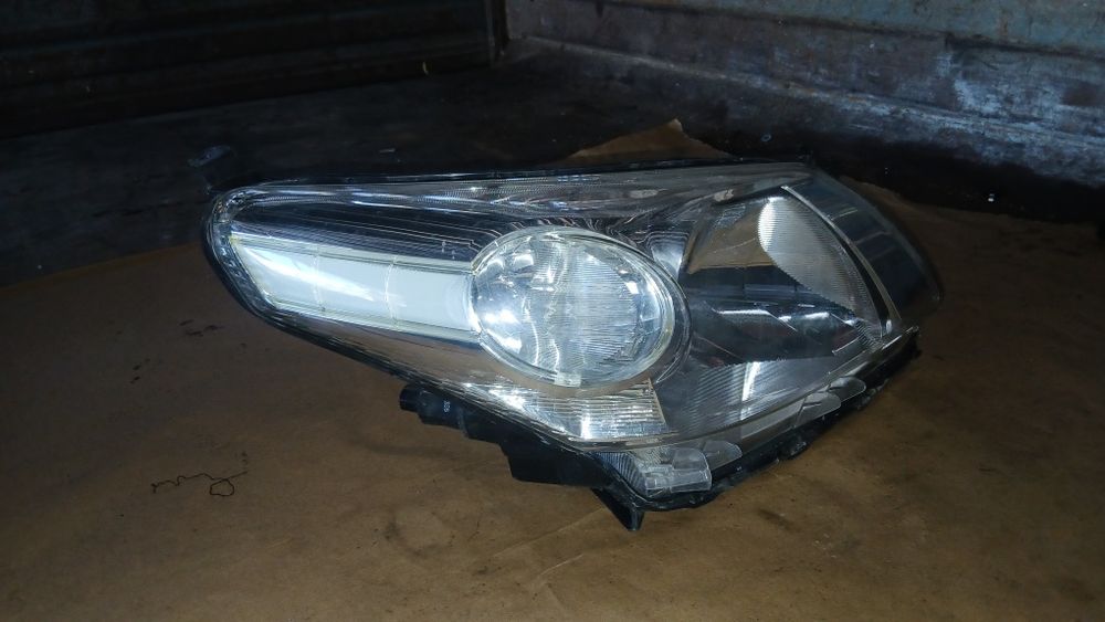 Farol Toyota Urban Cruisser 2007 a 2016