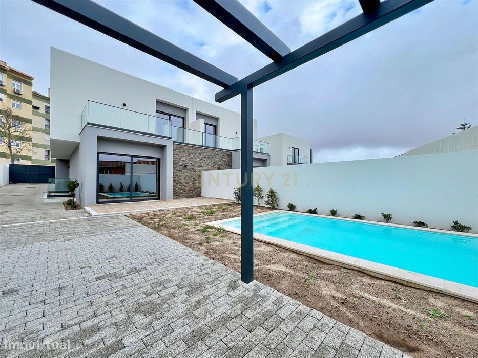 Moradia T4 com Piscina na Parede (Cascais, Lisboa)