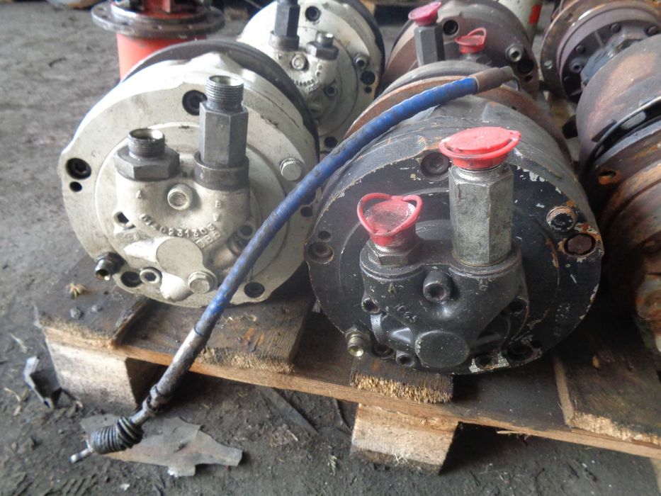 Zwolnica + silnik jazdy hydromotor SAI Modena P1G 220 9H D