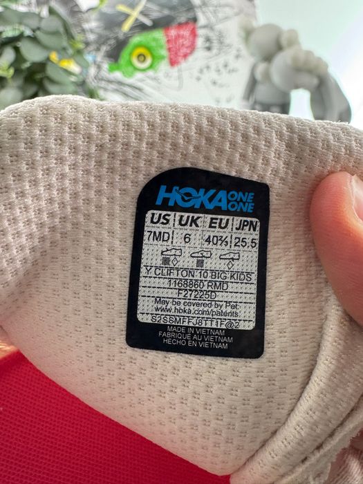 Кросівки Hoka Clifton 10 40.5 розмір Е11911