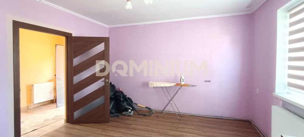 Продається будинок в Хусті