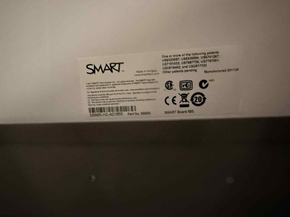 Tablica Interaktywna Smart Board 685 + projektor rzutnik Epson EB 475W