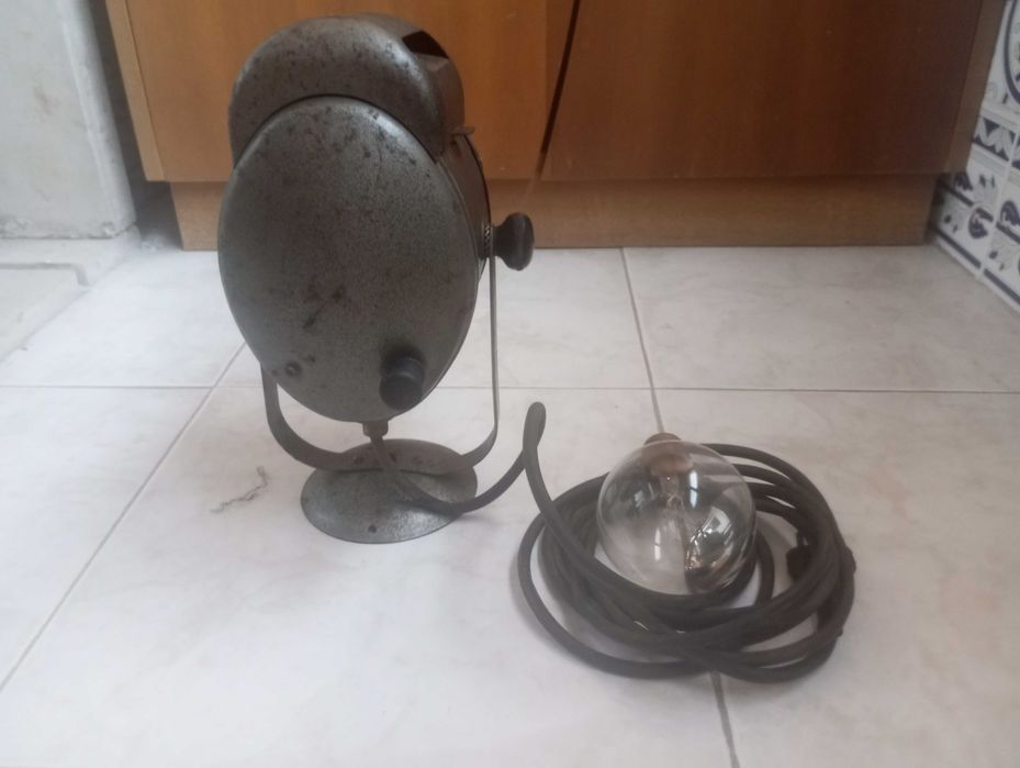 Projector de luz antigo Cremer