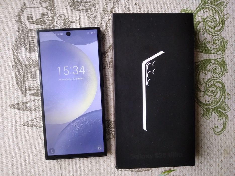 Телефон Samsung s25