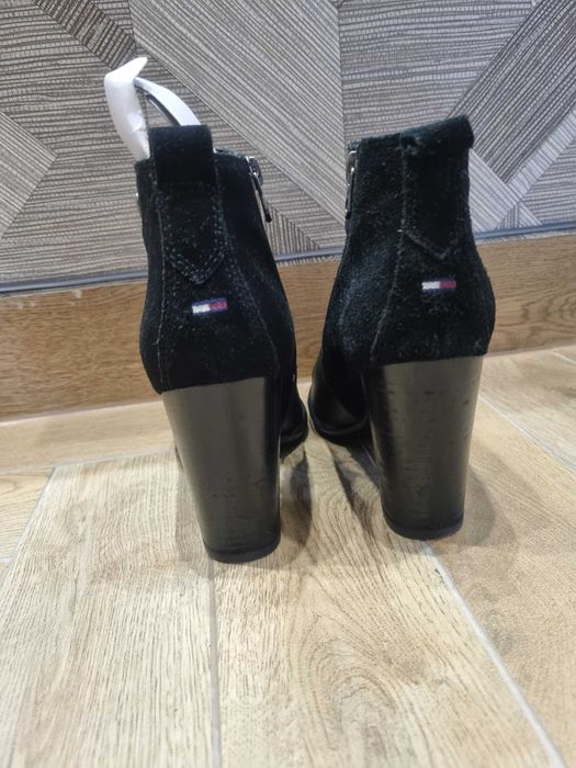 Botki Hilfiger Denim – skóra naturalna słupek 38