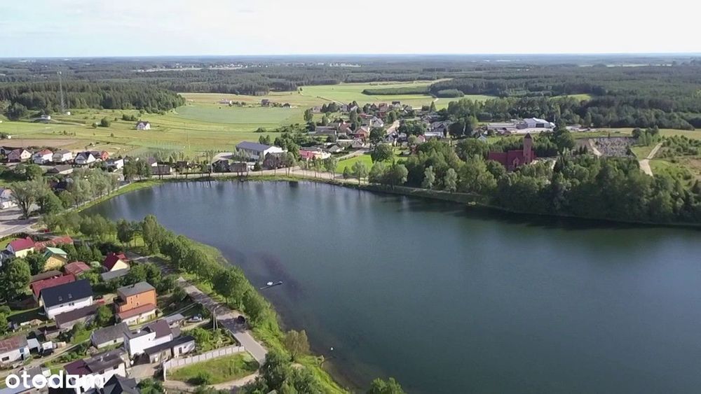 Nowoczesny dom, blisko jeziora