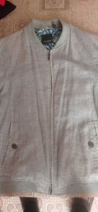Куртки ветровки мужские р..L--XL