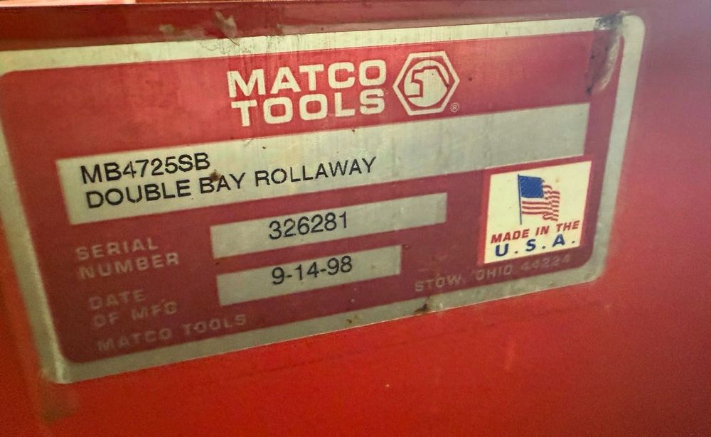 Carrinho de Ferramentas "Matco Double Bay Rollaway"