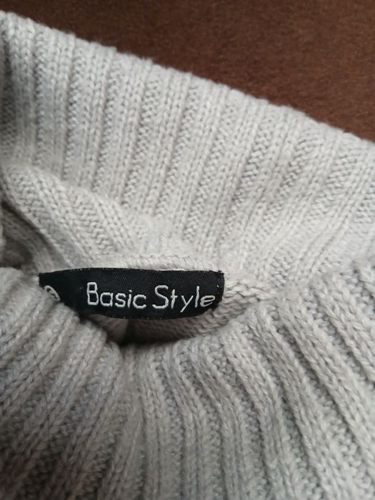 Golf damski  w paski  białe i szare S  Basic Style