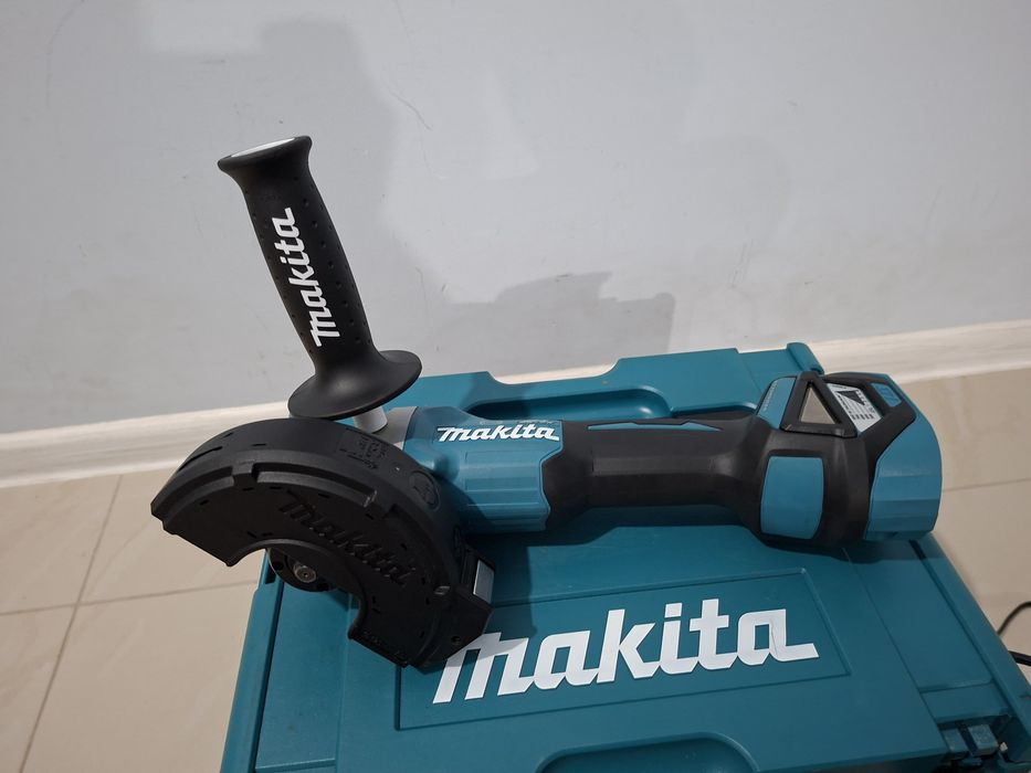 Акумуляторна кутова шліфувальна машина Makita DGA 513