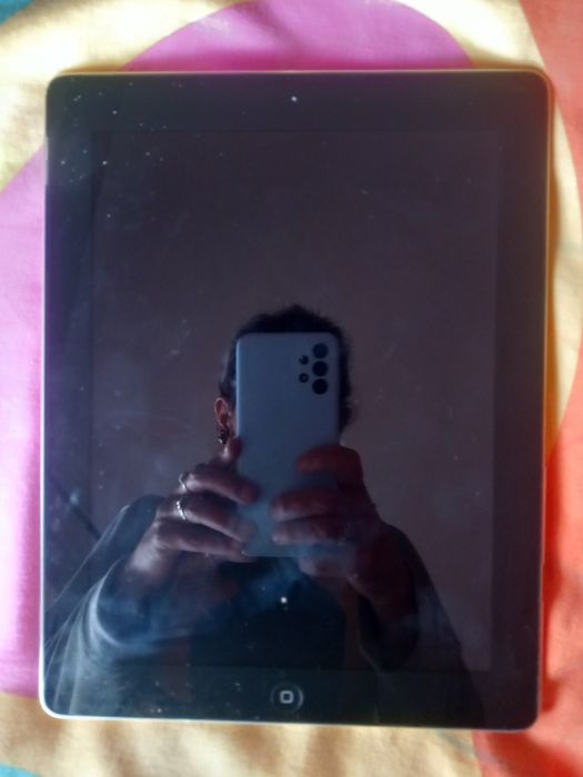Tablet IPad Apple 16GB MC769HC/A